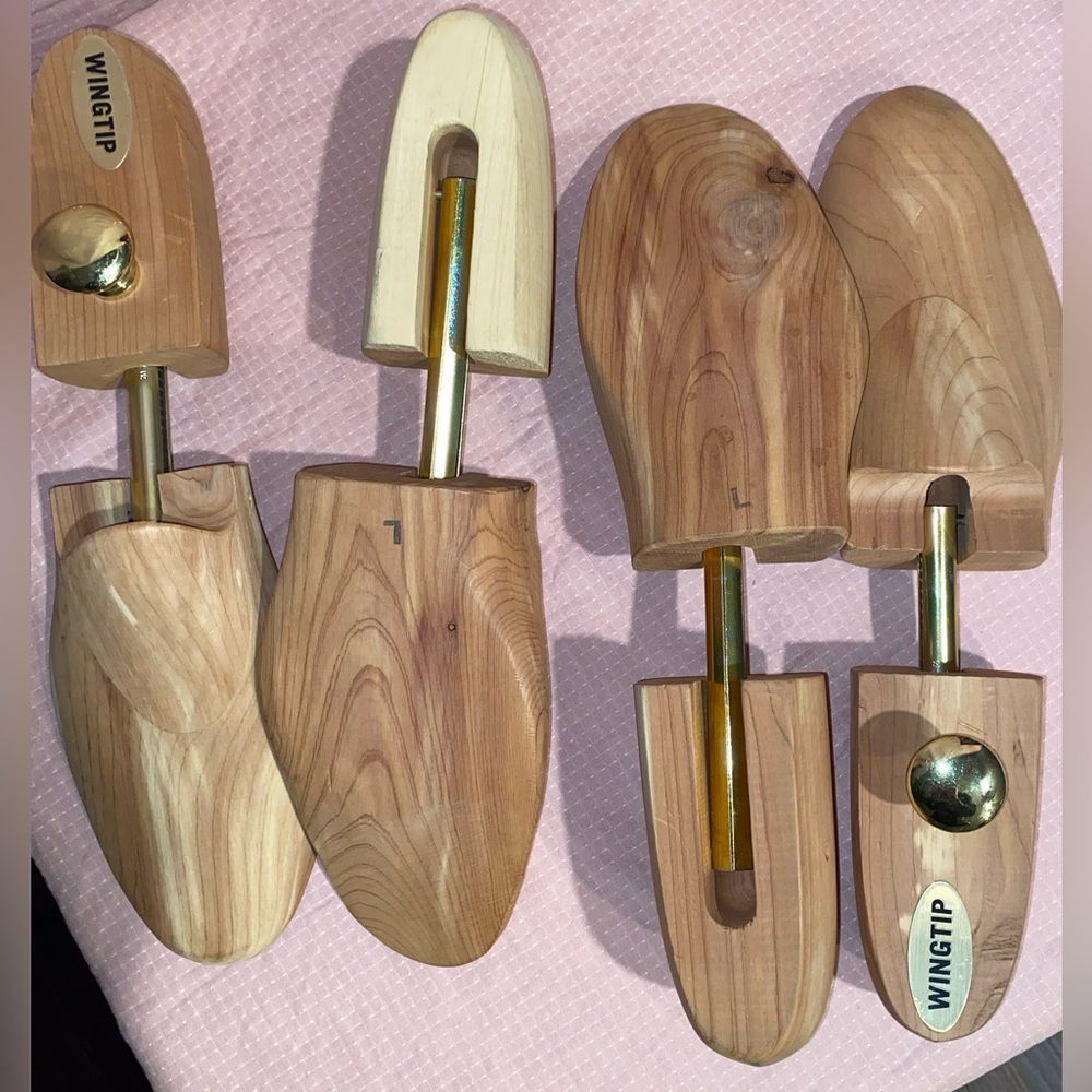 Cedar shoe trees 2 pairs - Picture 3 of 5